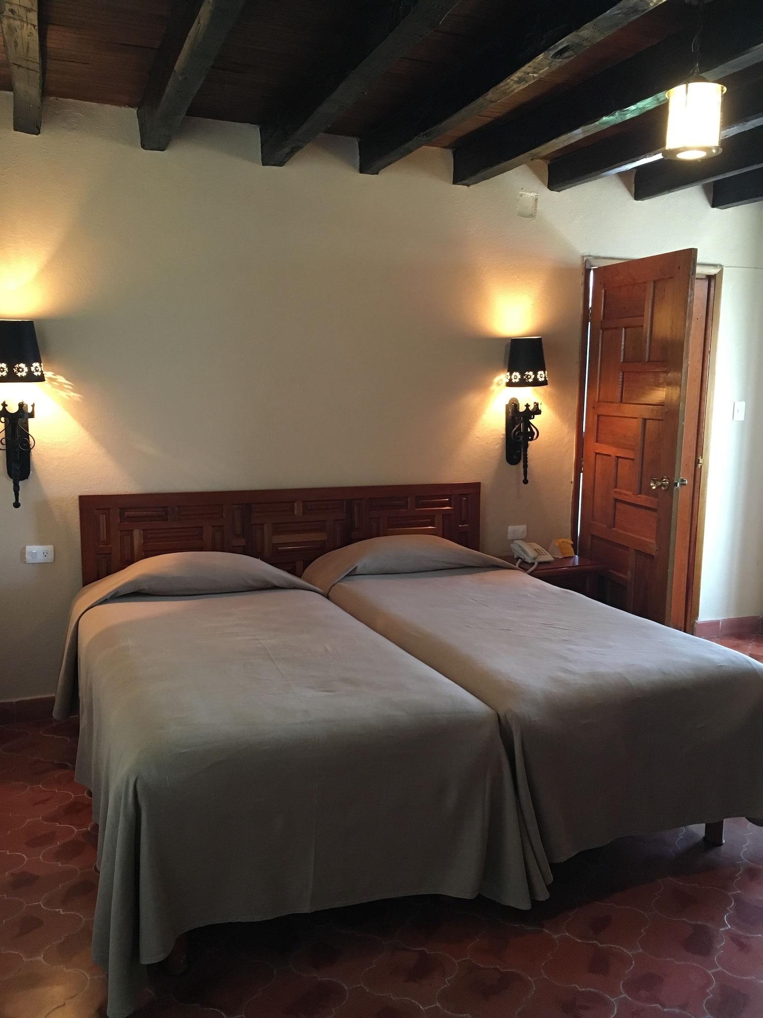 Rancho Hotel Atascadero ซานมิเกล เด อาเญนเด ภายนอก รูปภาพ