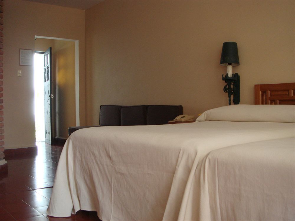 Rancho Hotel Atascadero ซานมิเกล เด อาเญนเด ภายนอก รูปภาพ